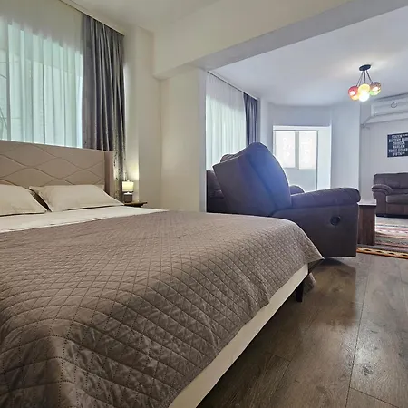 Fancy 3bd Family Friendly In Historical Centre Netflix View Appartement Boekarest