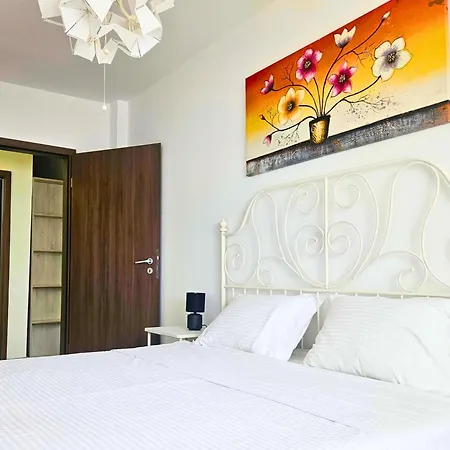 公寓 Fancy 3bd Family Friendly In Historical Centre Netflix View *