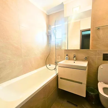 Fancy 3bd Family Friendly In Historical Centre Netflix View 布加勒斯特