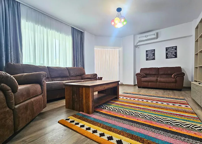 Apartament Fancy 3bd Family Friendly In Historical Centre Netflix View