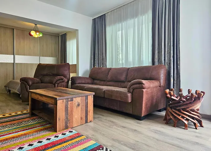 Fancy 3bd Family Friendly In Historical Centre Netflix View Bucharest