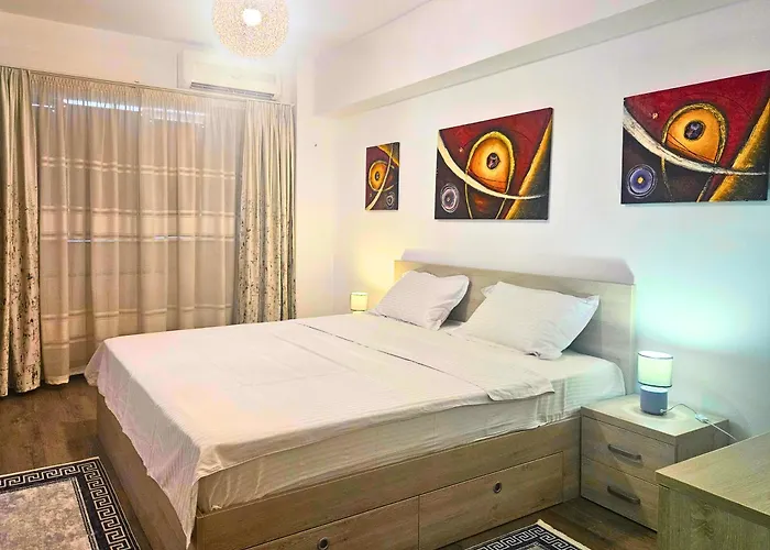 Fancy 3bd Family Friendly In Historical Centre Netflix View Apartament