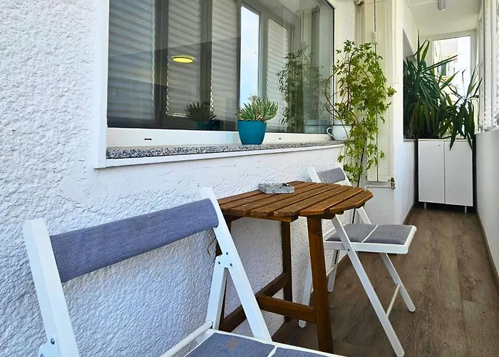 Fancy 3bd Family Friendly In Historical Centre Netflix View 아파트 부쿠레슈티