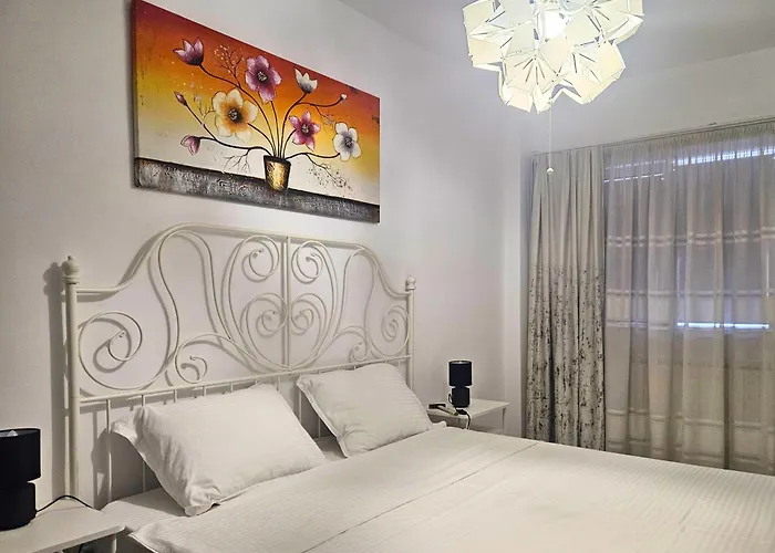 Apartament Fancy 3bd Family Friendly In Historical Centre Netflix View Bucureşti